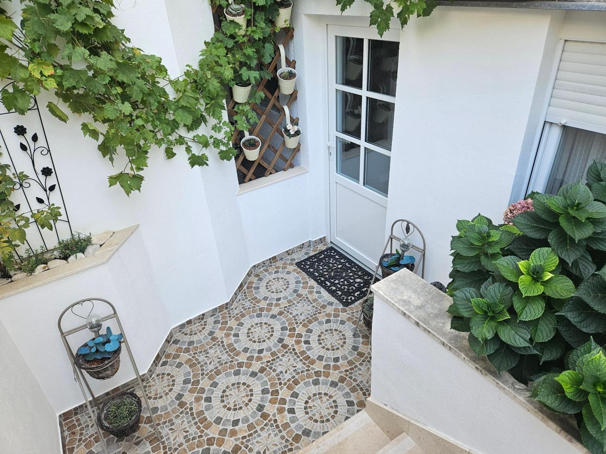 Apartmani Mirona - Tucepi Exterior photo
